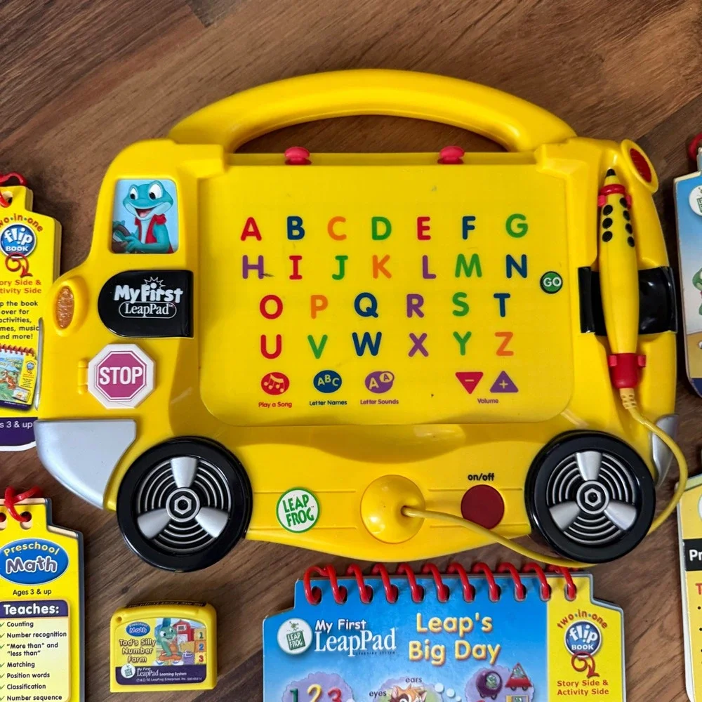 LeapFrog My First LeapPad Learning System School Bus with 4 Books and Cartridge